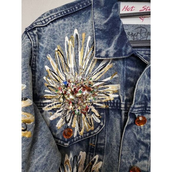 Hot Stuff by Suzy Ryan Signed Art To Wear Sunflower Embellished Denim Jacket - Picture 6 of 12